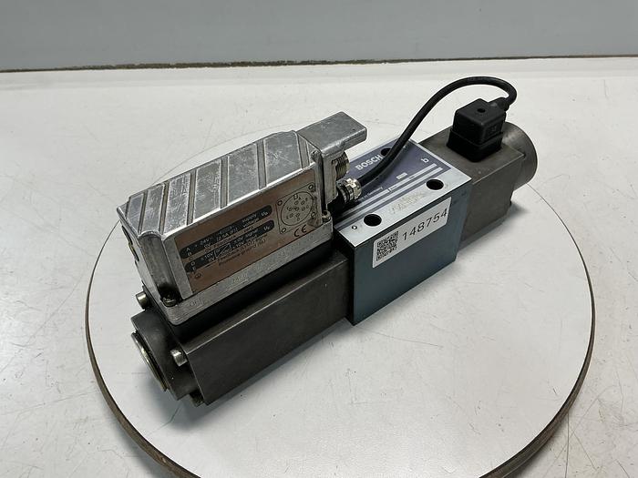 Used BOSCH 0 811 404 551