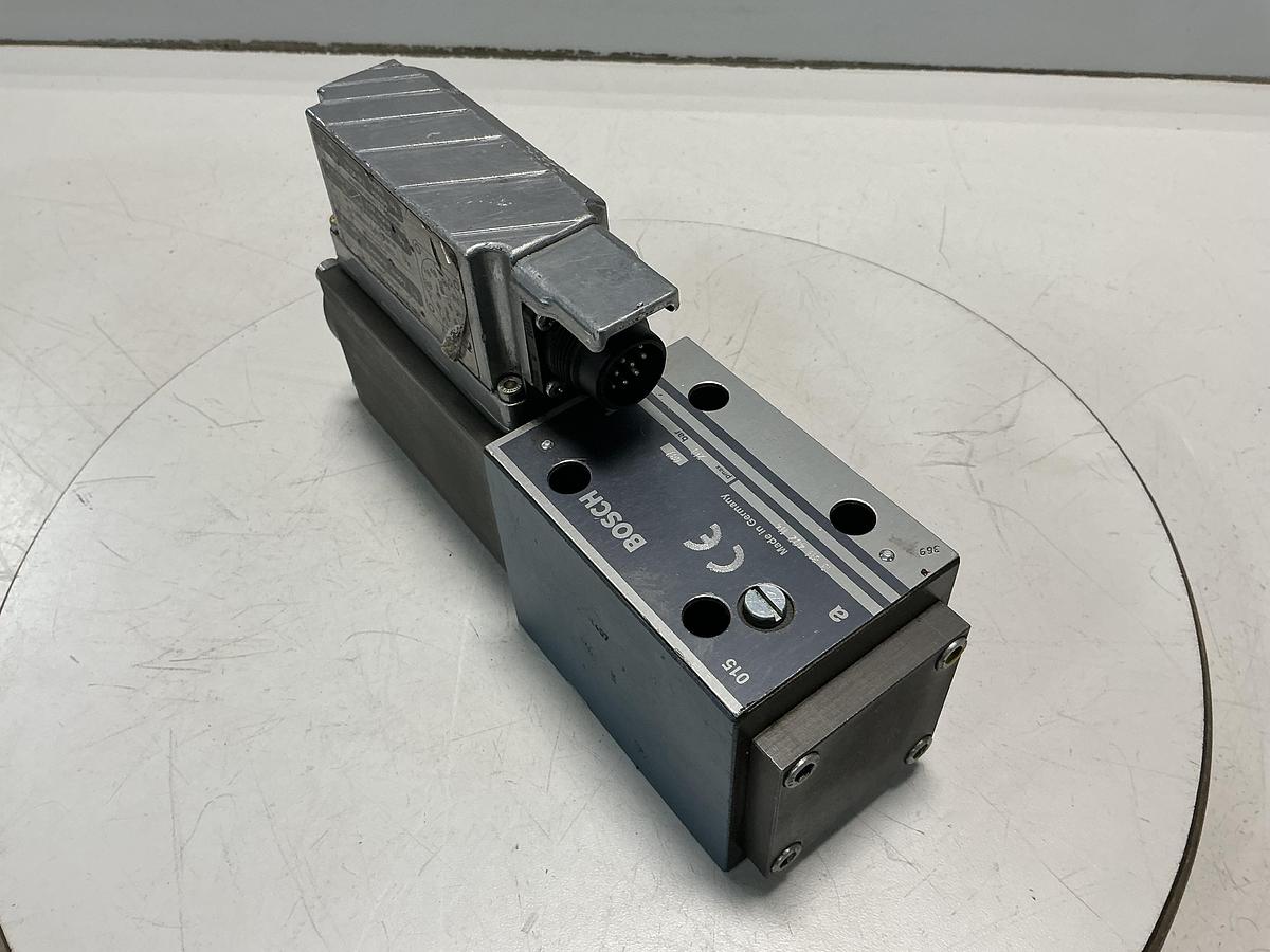 Used BOSCH 0 811 402 114