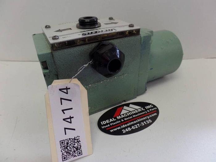 Used VICKERS Valve DG4S52AMW2H10LH #74174