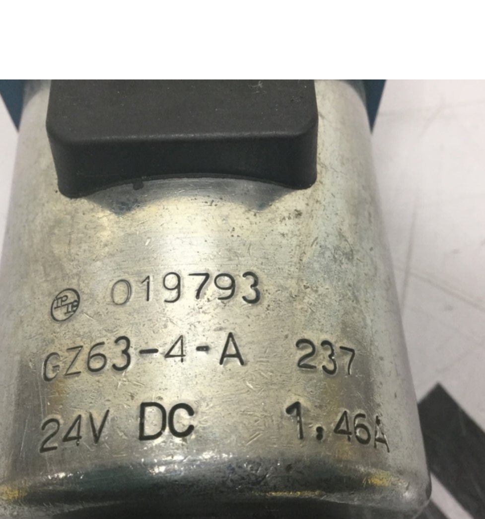Used MANNESMANN REXROTH Valve 4WE10J31CG24N9K4 USED