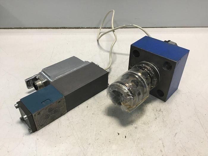 Used BOSCH 4-Way Solenoid Directional Servo Valve 0 811 404 601 USED