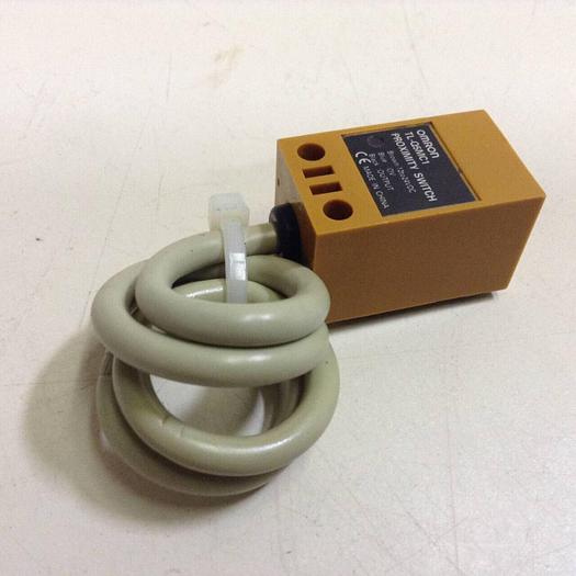 Used OMRON Proximity Switch TL-Q5MC1 #86146