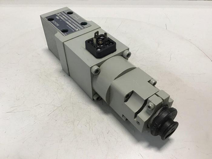 Used BOSCH Valve 0 811 402 003 Used