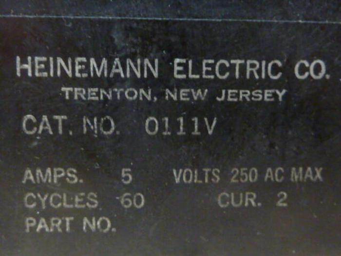 Used HEINEMANN 5 Amp Circuit Breaker 0111V USED