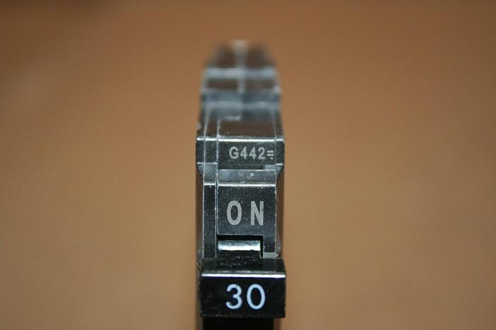 Used GENERAL ELECTRIC / GE 30 Amp Circuit Breaker THQP130 #19386