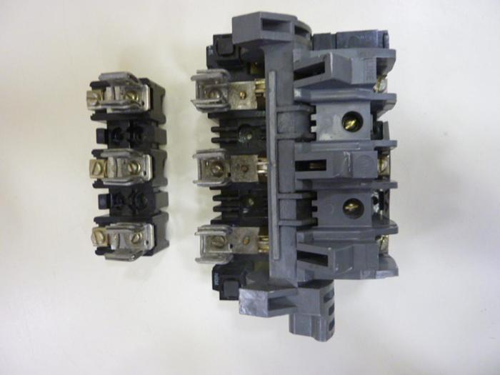 Used ALLEN BRADLEY 30 Amp Pole Disconnect Switch 40021-558-02 #47167