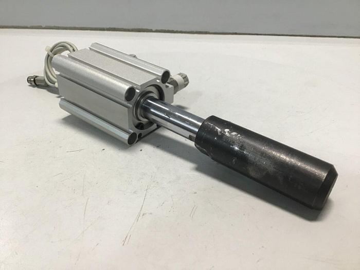 Used SMC Cylinder CDQ2B32-40DZ + #115134