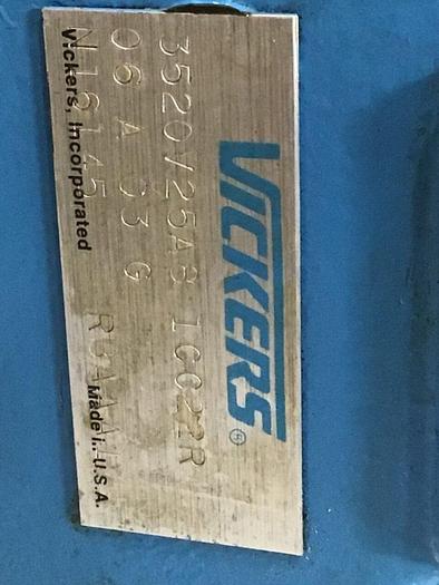 Used VICKERS Hydraulic Vane Pump 3520V25A8 USED