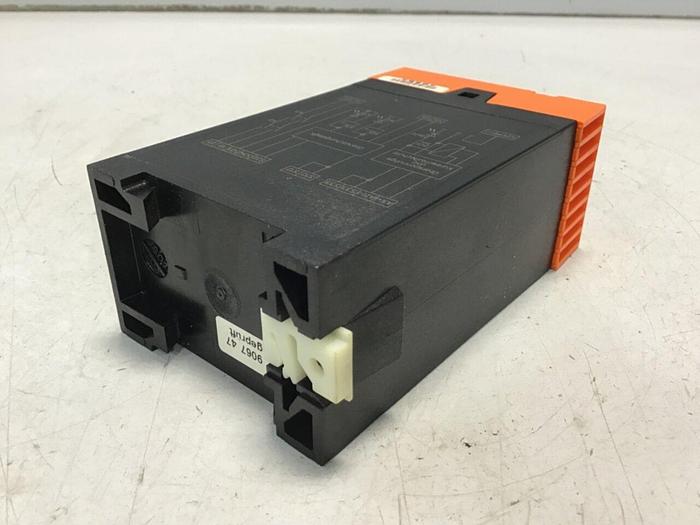 Used E DOLD & SOHNE KG Emergency Stop Module BD5987.02/001 USED #138348