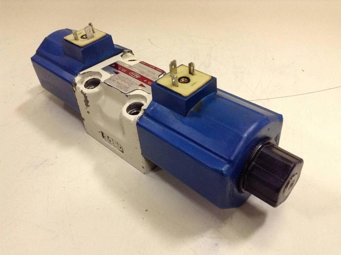Used TOYOOKI KOGYO Solenoid Directional Valve HD3-3W-BGA-03A-WDD2S #87059