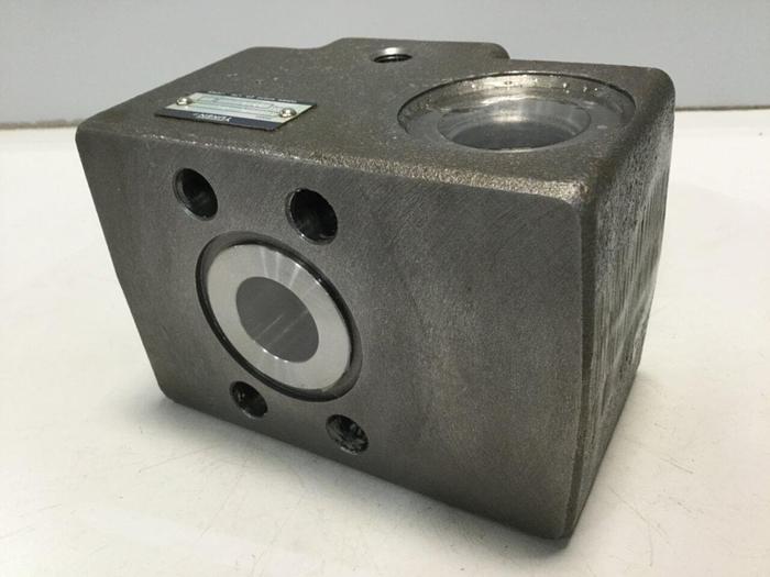 Used YUKEN Valve SB1176-120-1101 USED