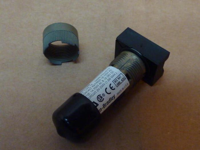 ALLEN BRADLEY Momentary Push Button 800A-C2GR0LC RED #34435