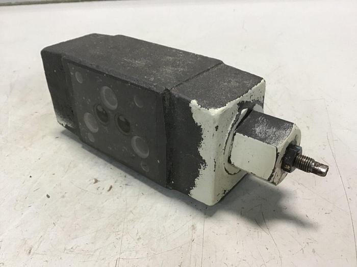 Used YUKEN Check Modular Valve MCW-03-0-2022 #138054