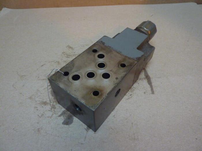 Used TOKYO KEIKI Modular Valve TGMX-5-P-CK-10 #35151