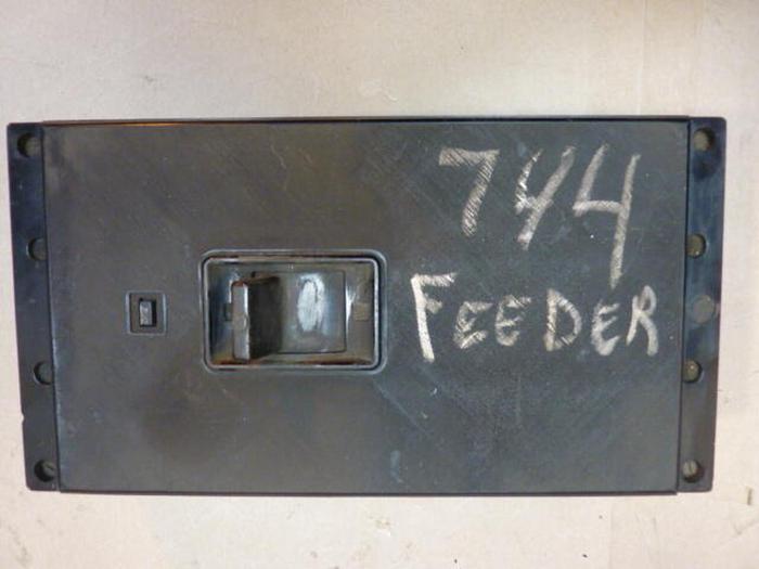 Used UNKNOWN MANUFACTURER 200 Amp Circuit Breaker BREAK478 #29478