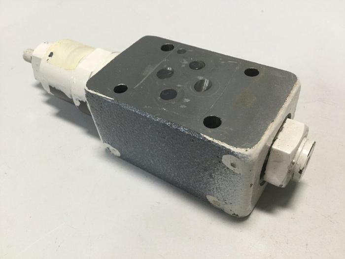 Used TOKIMEC Valve DGMX2-3-PB-BW-B-40J #106394