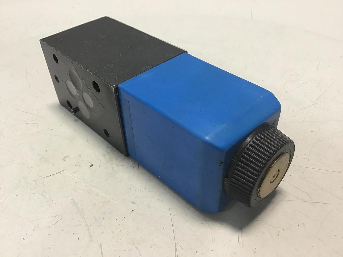 Used VICKERS Directional Hydraulic Valve DG4V322AMUHL760 Used