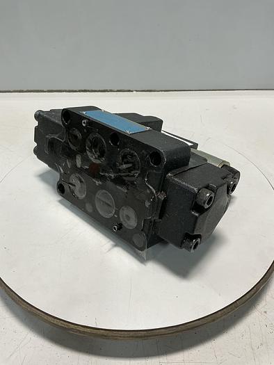 Used VICKERS DG4V-3S-6C-M-U-HL7-60-EN490