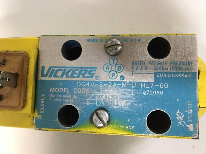 Used VICKERS Solenoid Valve DG4V32AMUHL760 Used