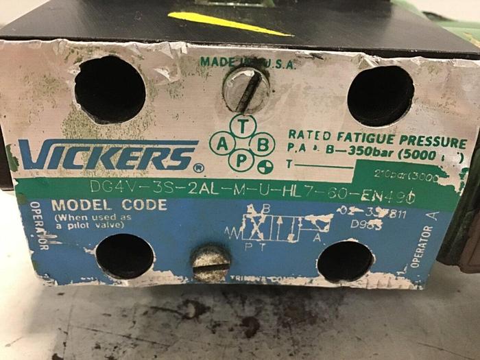Used VICKERS Directional Valve DG4V-3S-2AL-M-U-HL7-60-EN490 Used