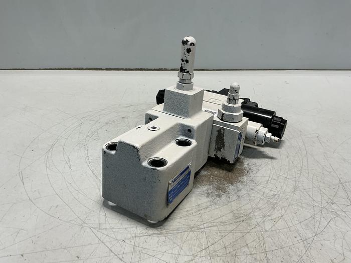 Used TOKIMEC DG4VS-3-0C-M-P7-H-7-P12-52