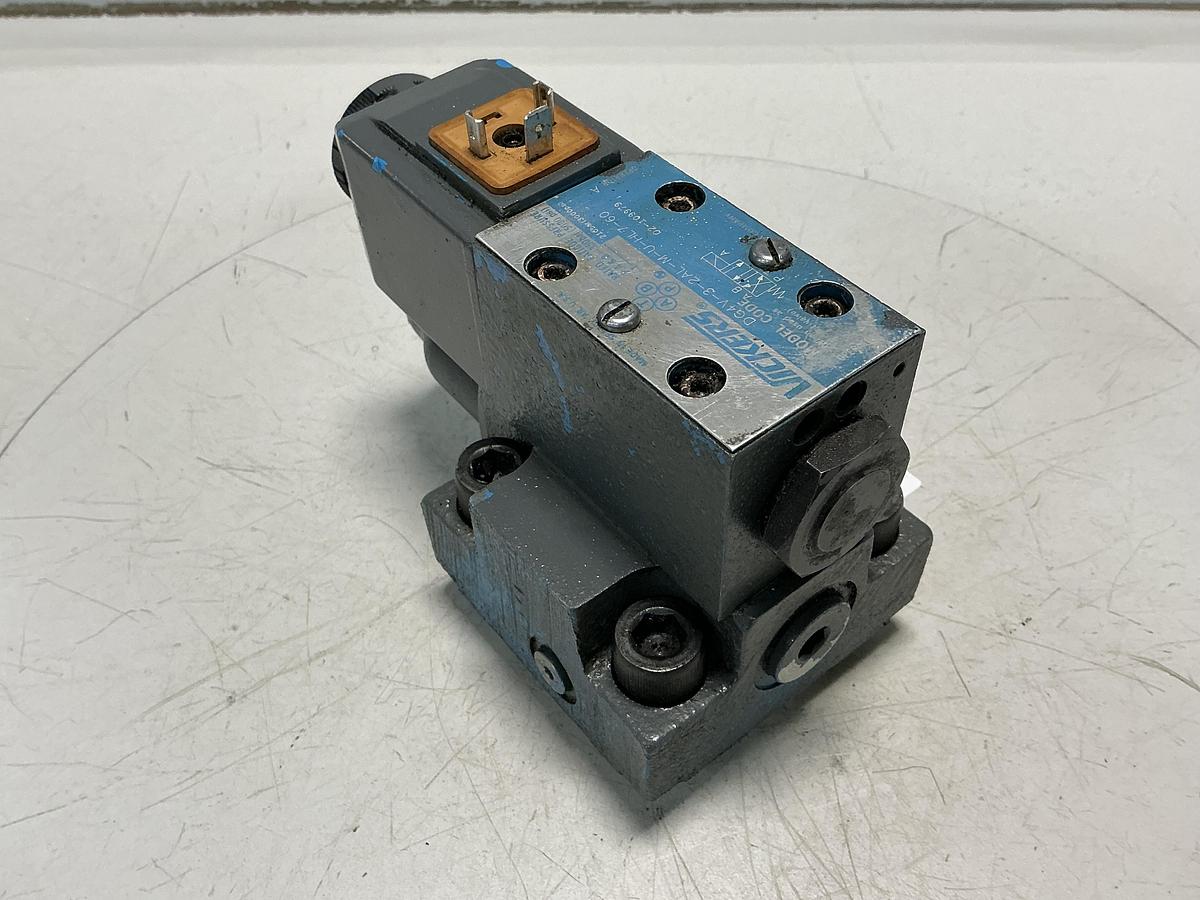 Used VICKERS DG4V-3-2AL-M-U-HL7-60
