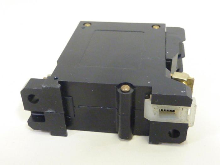 Used IDEC Circuit Protector NRC111L/2A-AD #64270