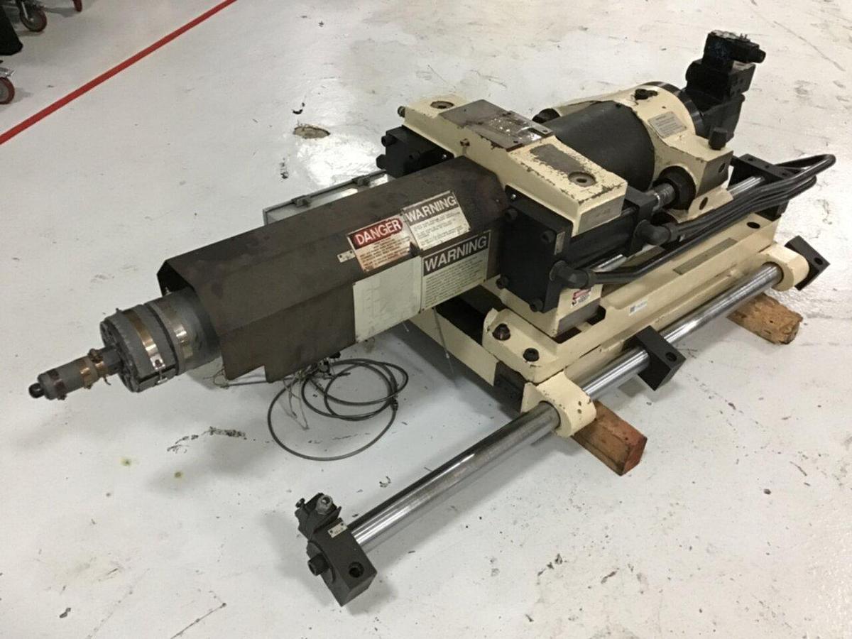 Used CINCINNATI MILACRON 5 Oz Injection Unit VT85-5 USED
