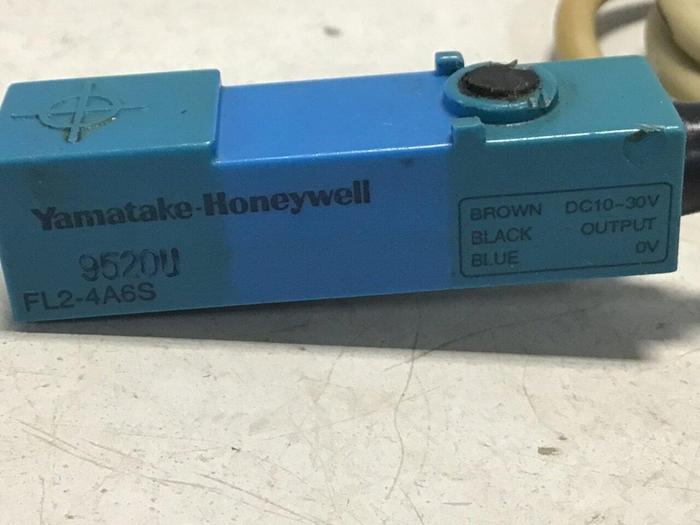 Used YAMATAKE Proximity Switch FL2-4A6S #128192
