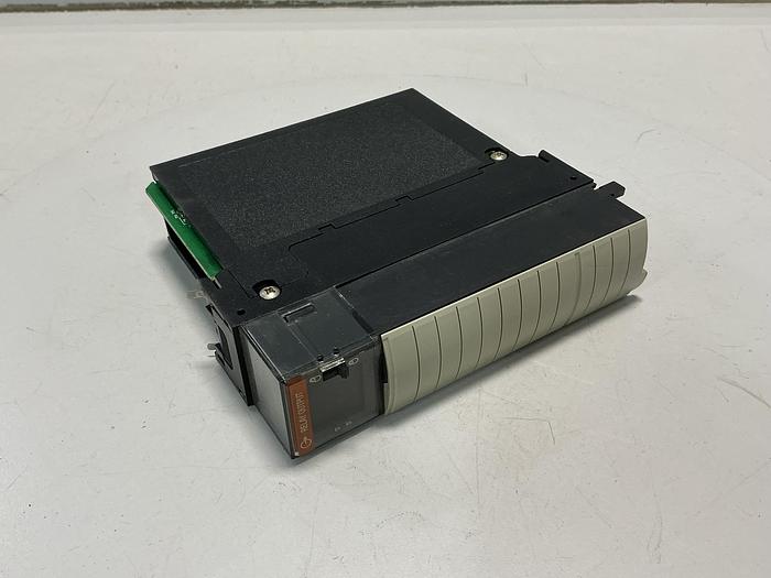 Used ALLEN BRADLEY 1756-OW16I/A