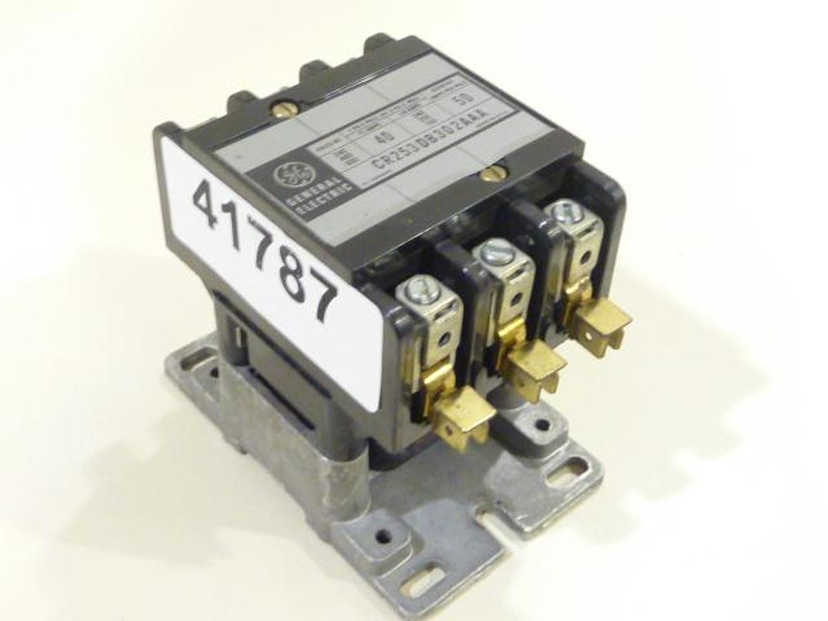 Used GENERAL ELECTRIC / GE Contactor CR253DB302AAA Used