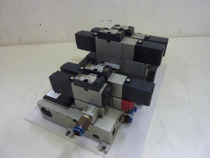 Used SMC Control Block w/ Valves VFS2100-5FZ #60108