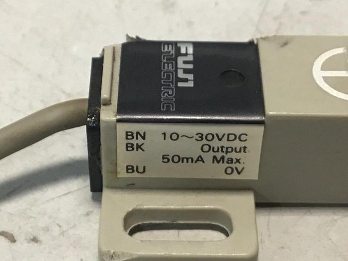 Used FUJI ELECTRIC Proximity Switch PE-B4D3 #128398