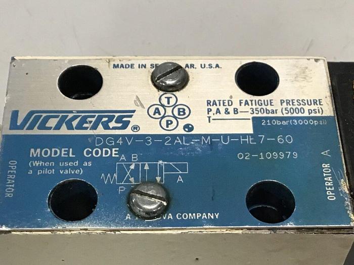 Used VICKERS Valves DG4V-3-2AL-M-U-HL7-60 Used