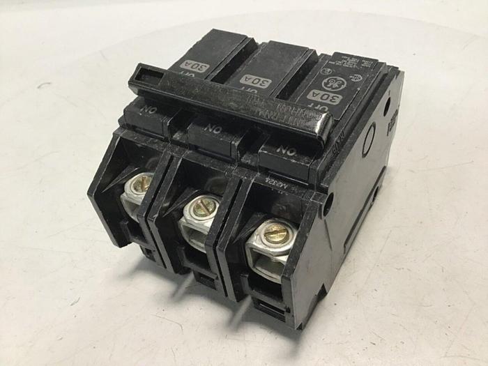 Used GENERAL ELECTRIC Breaker THQC330 #113578