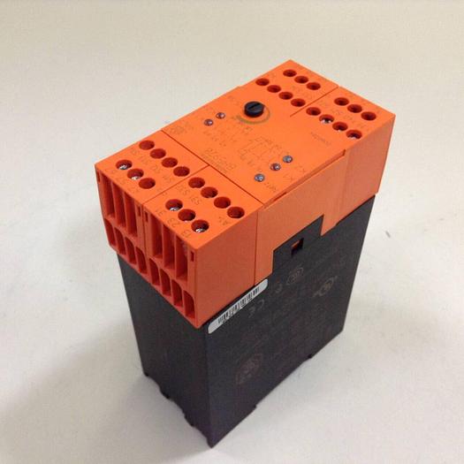 Used E DOLD & SOHNE KG Safety  Relay BH5928 #83468