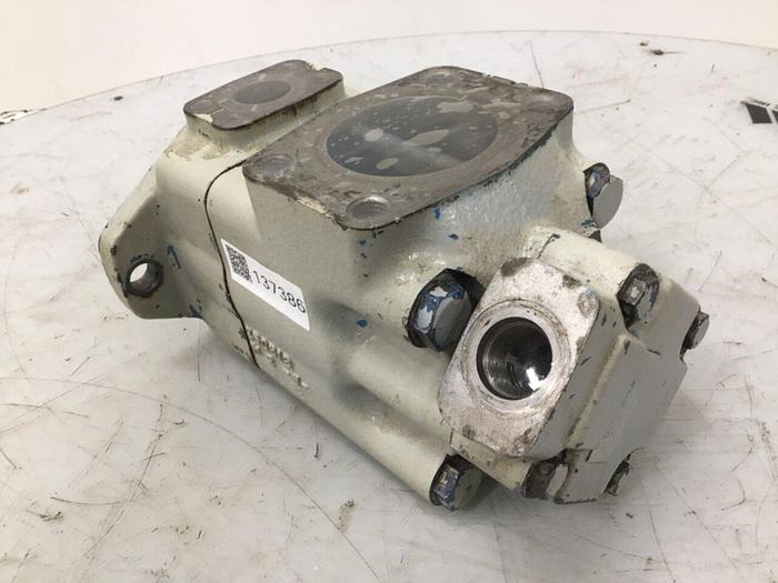 Used VICKERS Pump 3520V38E8 #137386