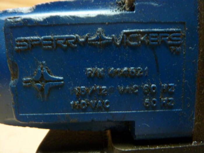 Used VICKERS Valve DG5S4 041B X E R WB 40 5301 #30390