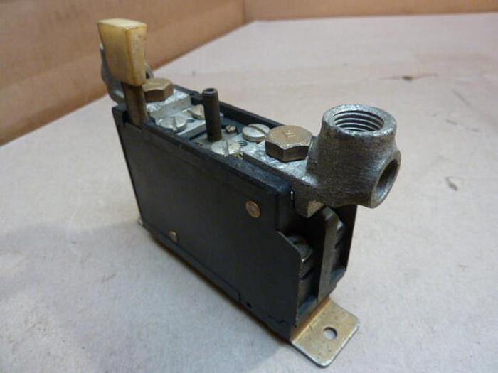 Used ALLEN BRADLEY Overload Relay 815-DOV4 SER K #29973