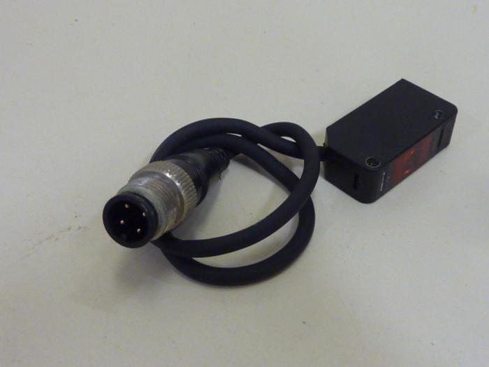 Used KEYENCE CORP One Way Receiver PZ-M53P #58337