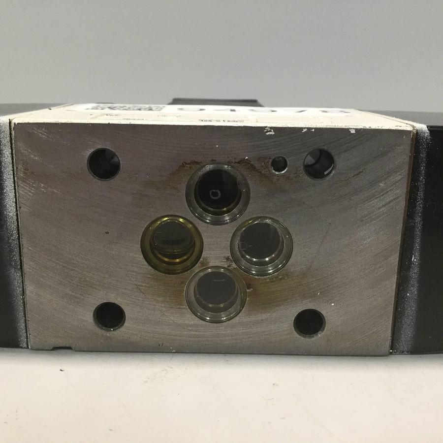 Used VICKERS Directional Control Valve DG4V36CMP7H750 USED