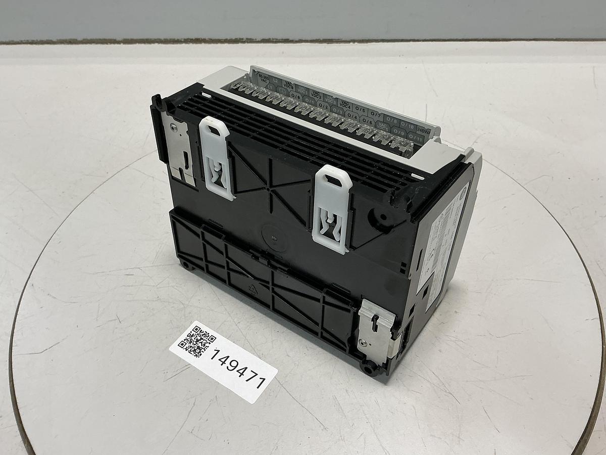 Used ALLEN BRADLEY 1764-24BWA SER B