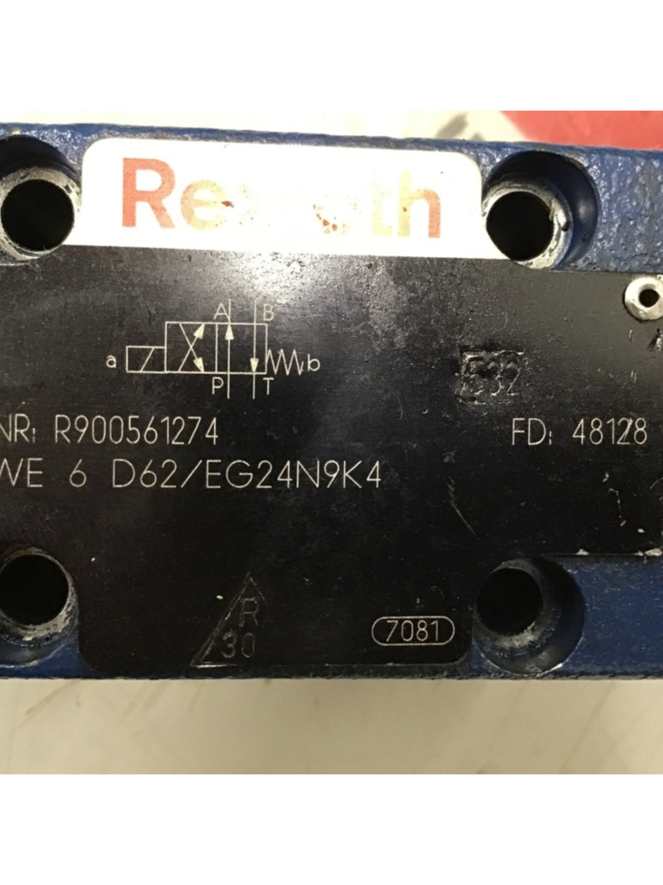 Used REXROTH Valve 4WE6D62/EG24N9K4 Used