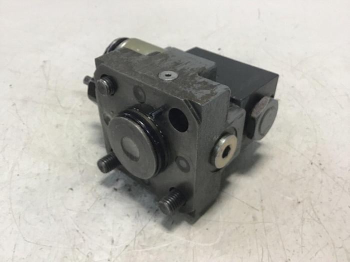 Used VICKERS Valve DG4V3S2AMUHL760EN490 USED