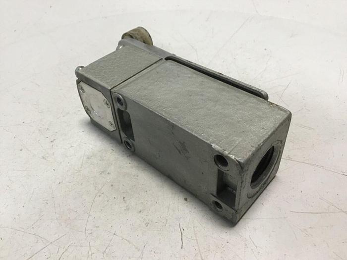 Used TELEMECANIQUE Lox-Switch C2JK05 #121763