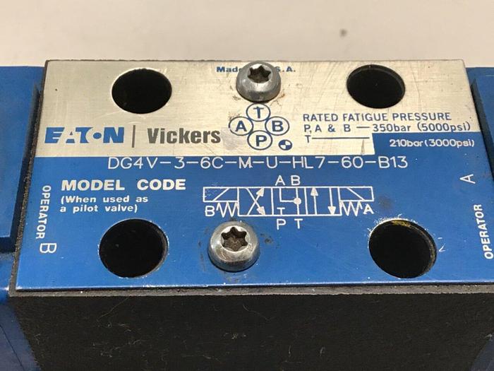 Used VICKERS Directional Control Valve DG4V-3-6C-M-U-HL7-60-B13 Used