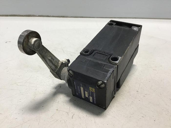 Used SQUARE D Limit Switch 9007-AEQ2699 Used