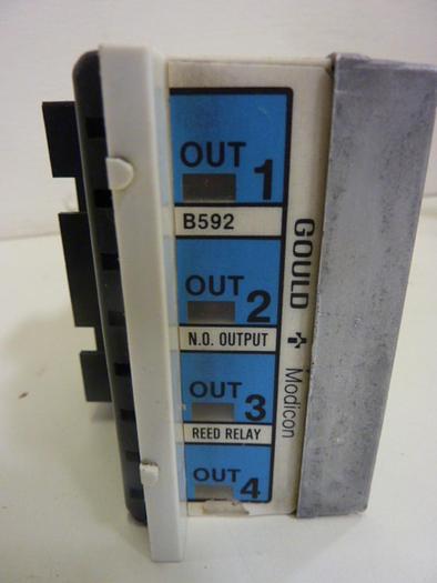 Used MODICON Output Relay B592 #51535