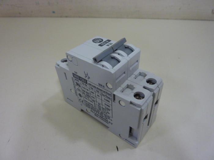 Used ALLEN BRADLEY 15 Amp Circuit Breaker 1492-CB2/H150 SER B #63757