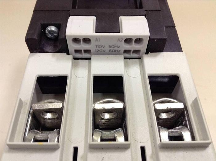 Used SIEMENS Contactor 3RT1 045-3AK60 USED